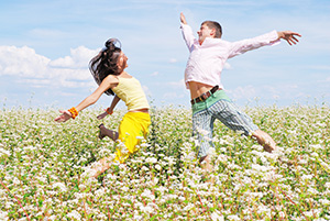 shutterstock_40665034_happy_millenials_300px